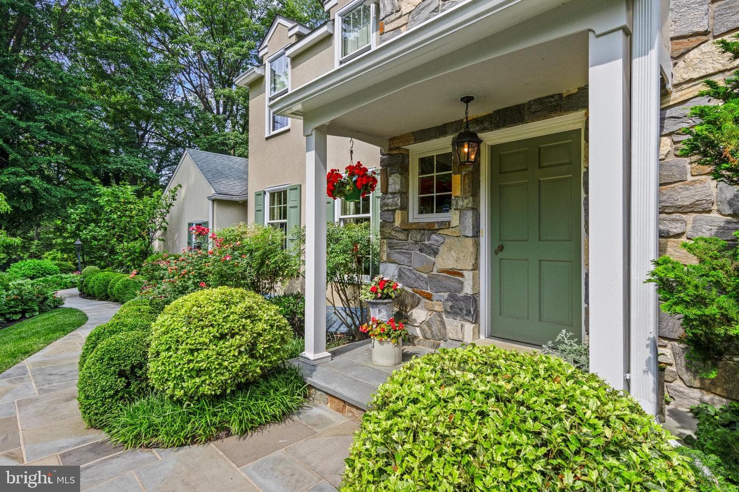 8 Shannon Circle photo 5