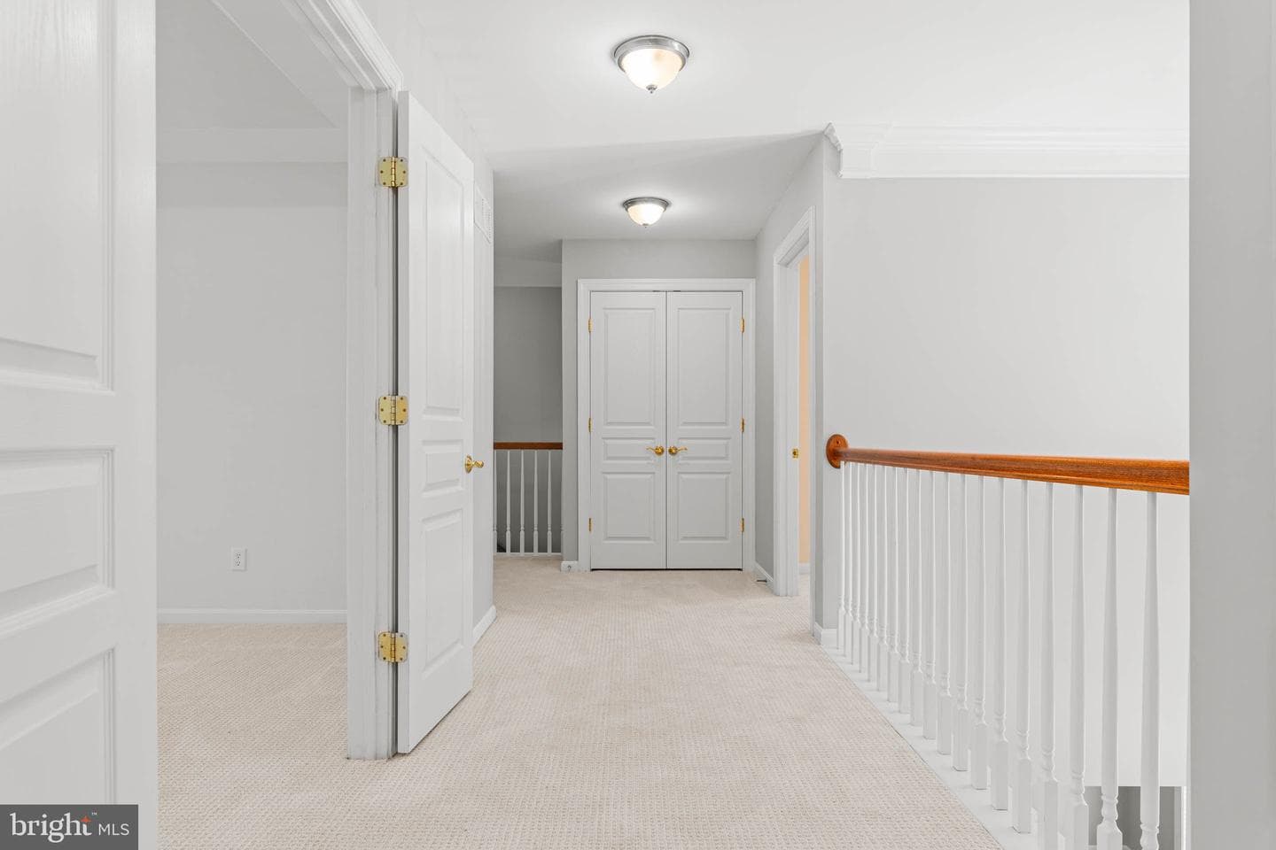 302 Arthur Court photo 27