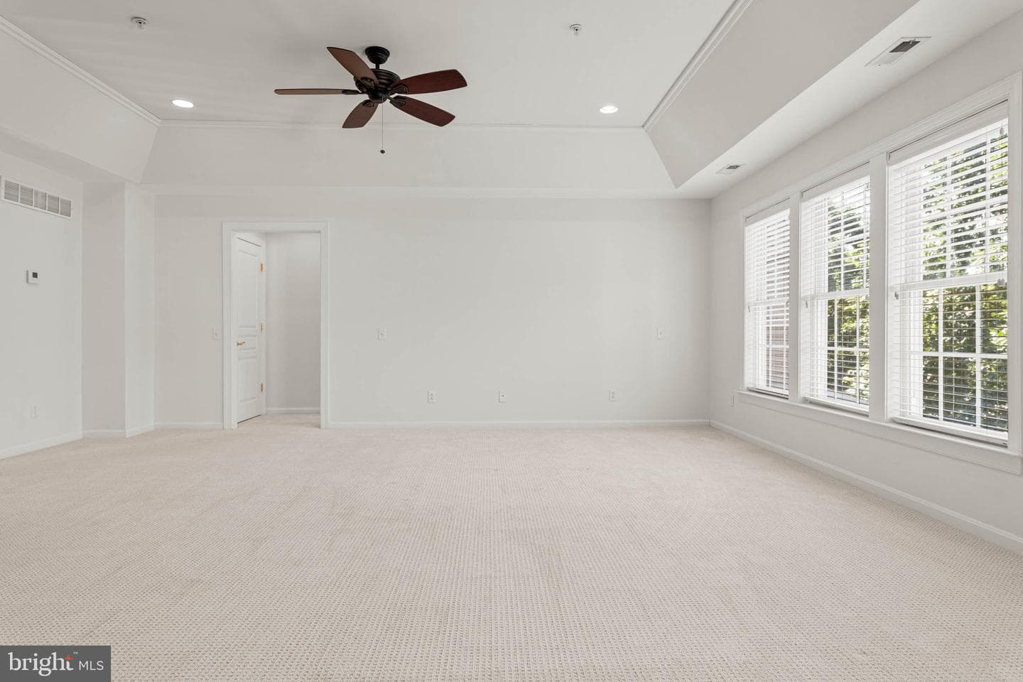 302 Arthur Court photo 29