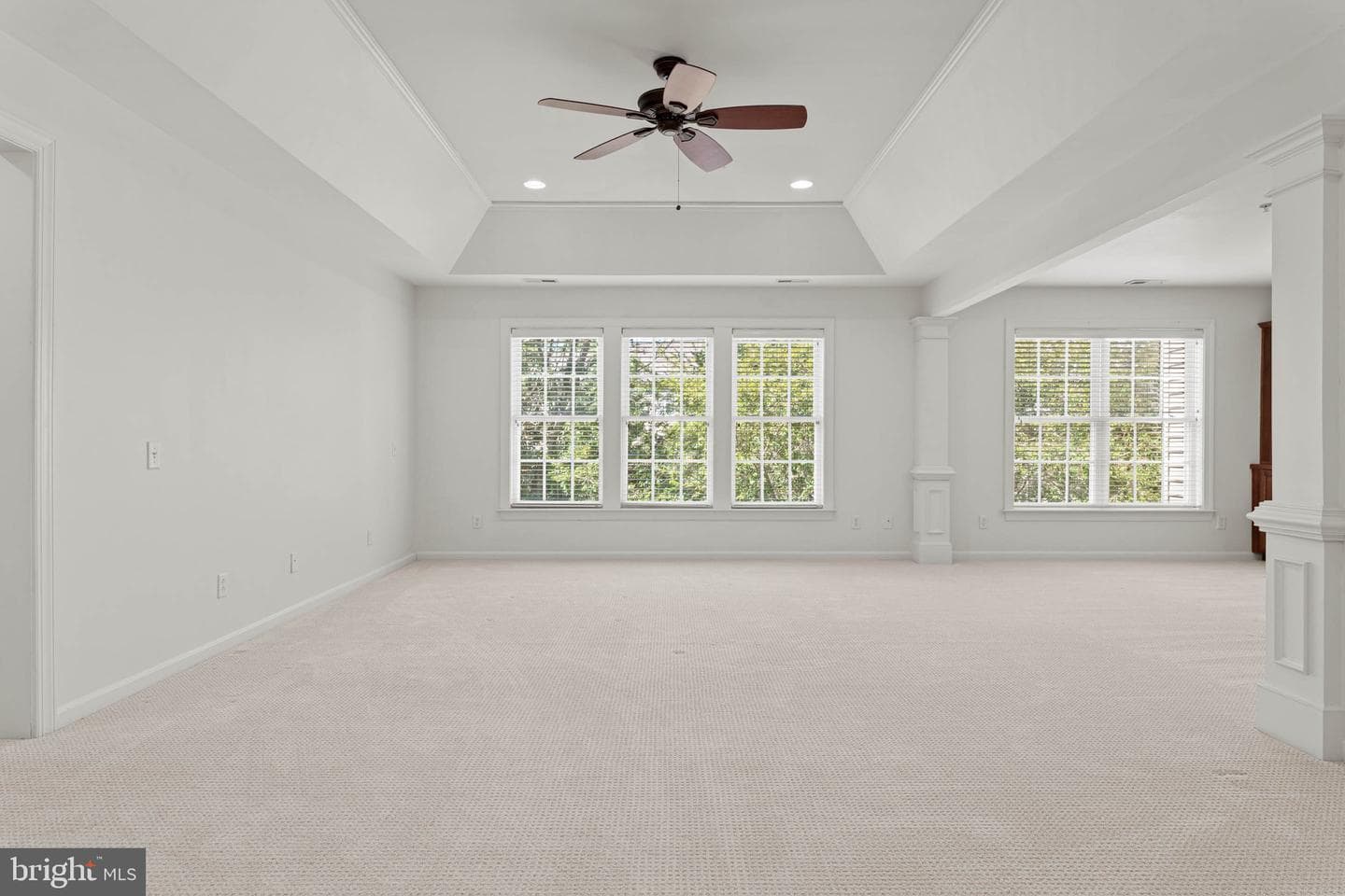 302 Arthur Court photo 32