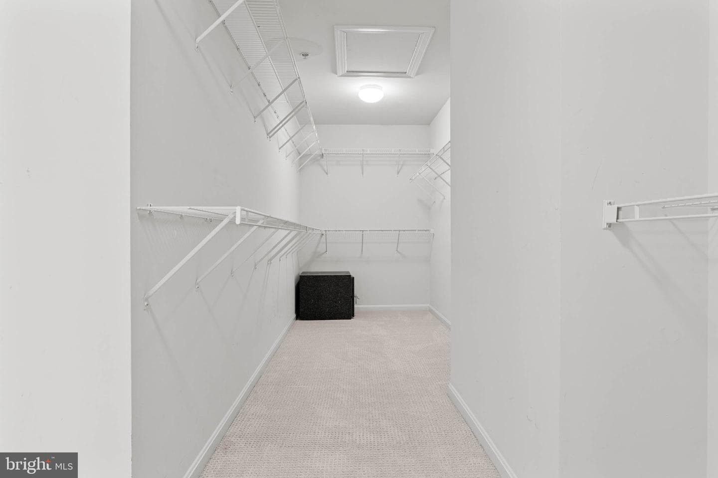 302 Arthur Court photo 38