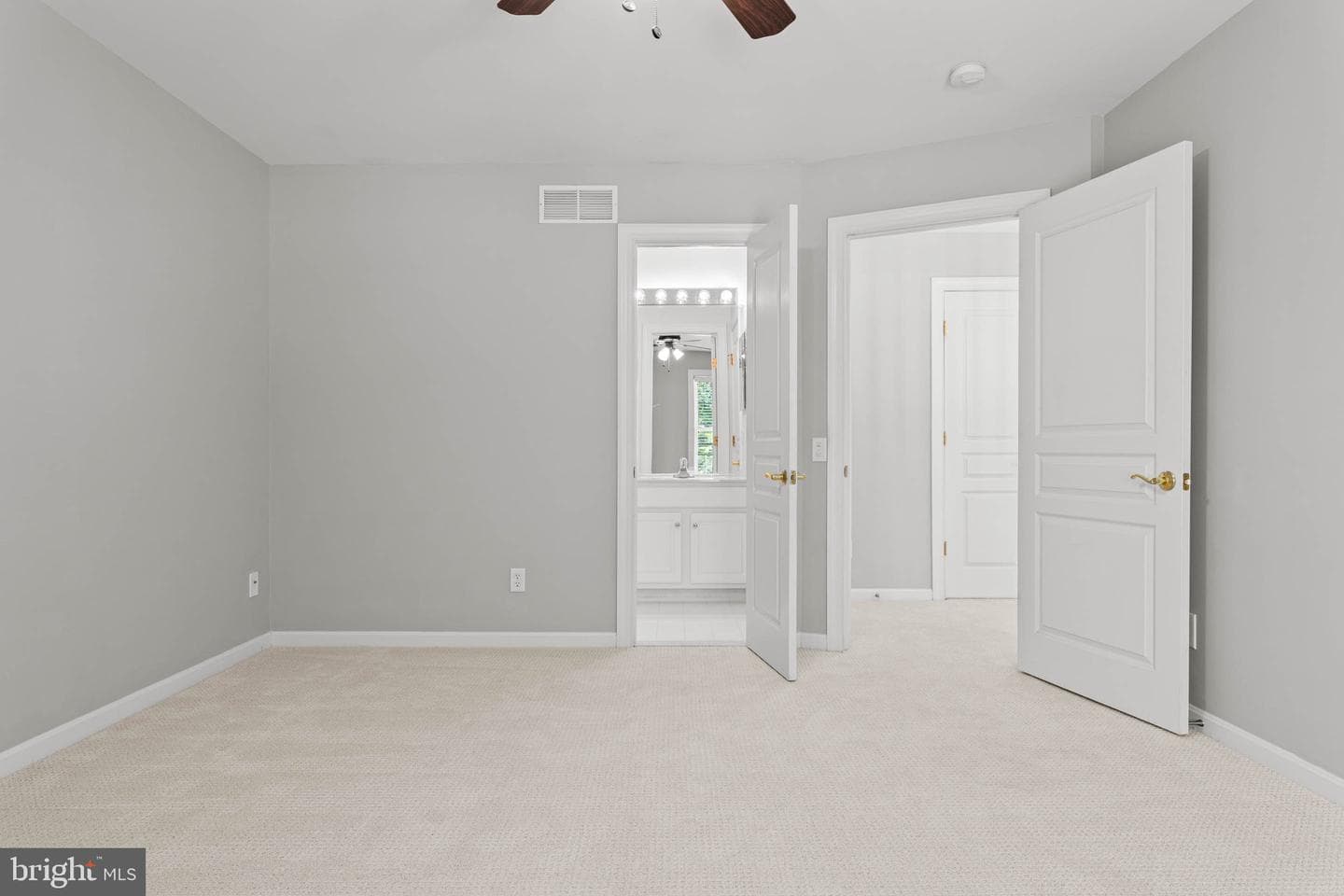302 Arthur Court photo 43