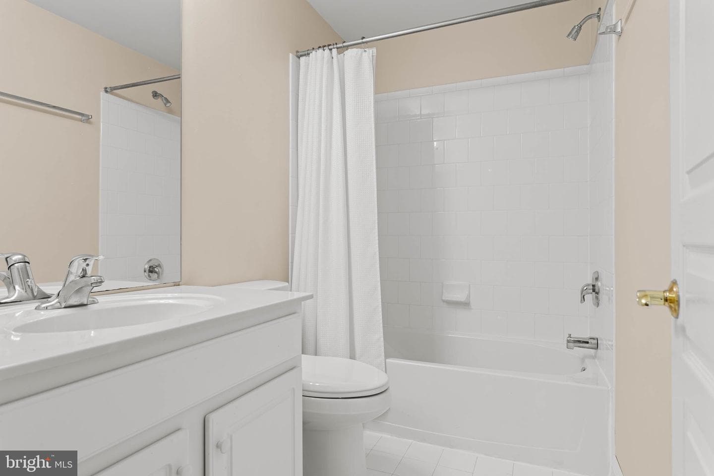 302 Arthur Court photo 52