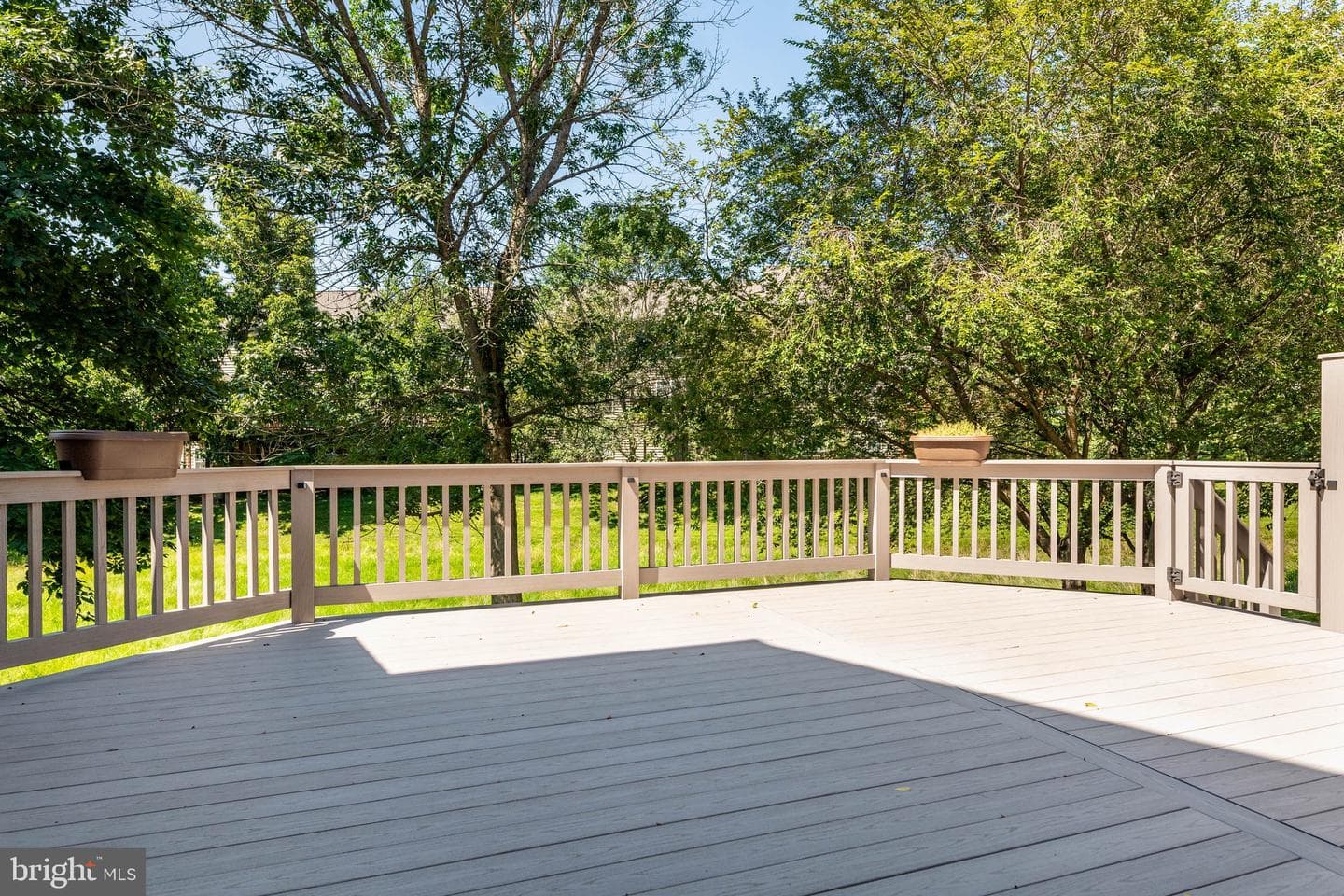 302 Arthur Court photo 53