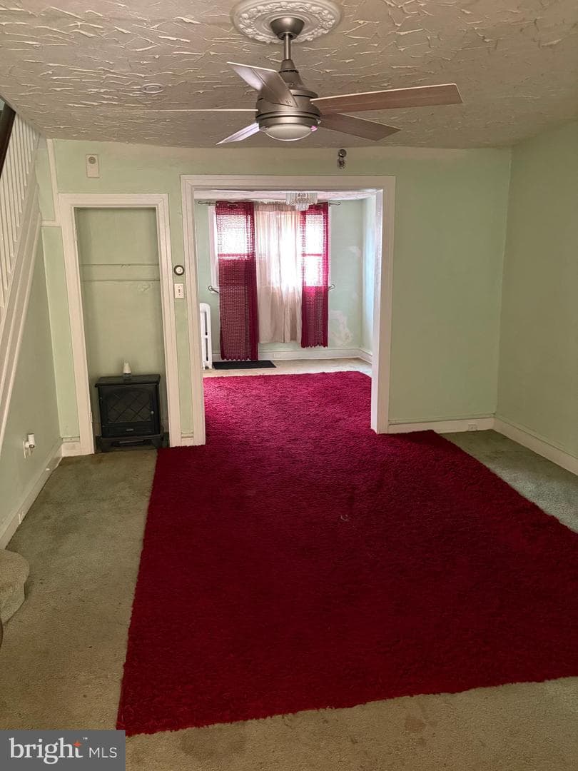 211 Wright Avenue photo 2