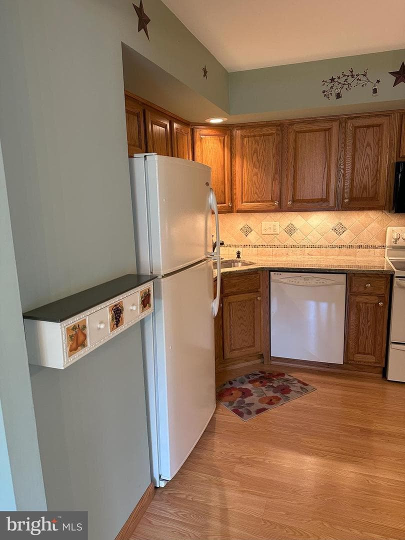 239 Bishop Drive photo 11