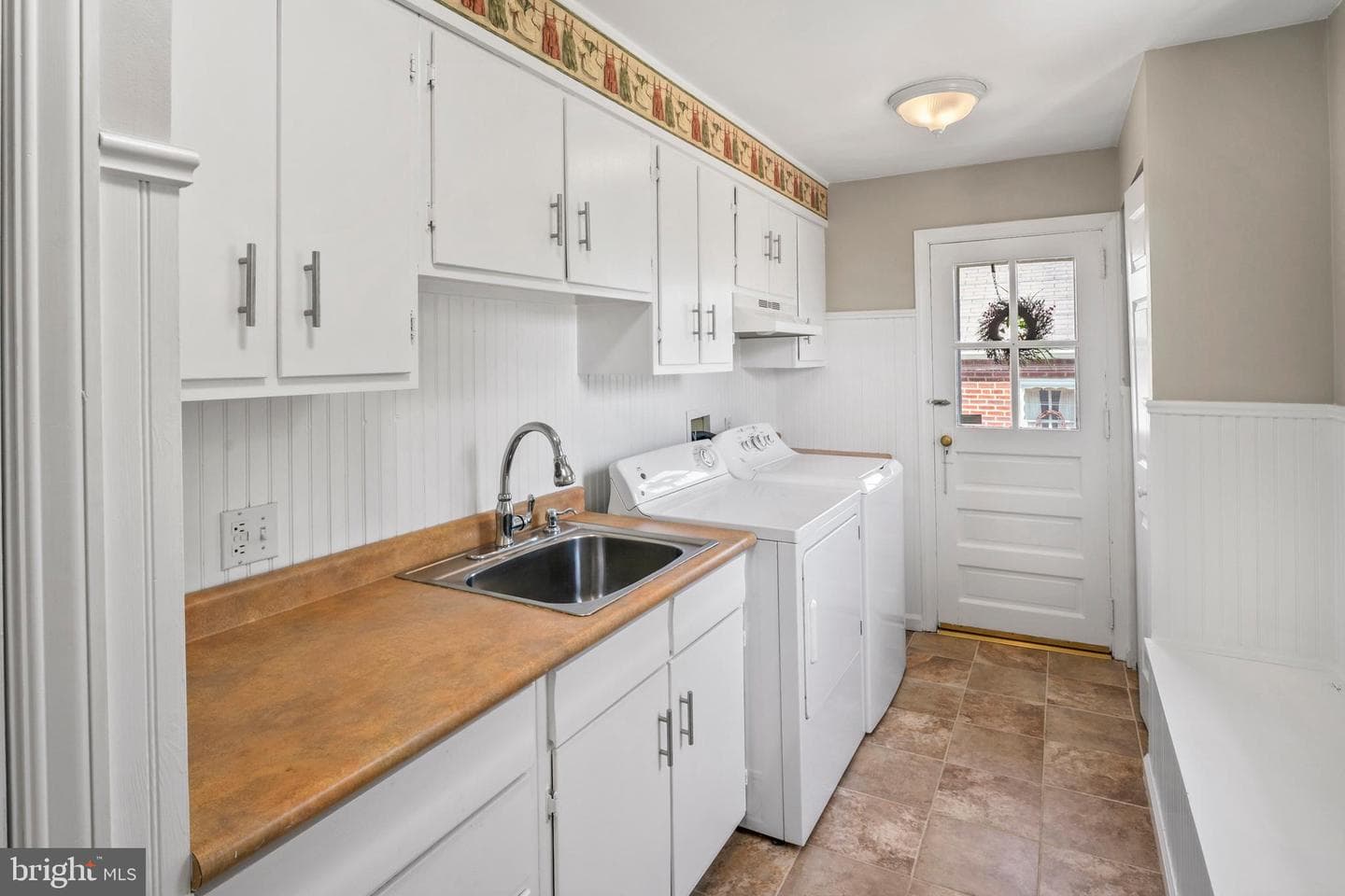 51 E Ann Road photo 10