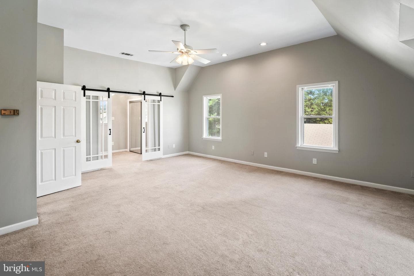 51 E Ann Road photo 34