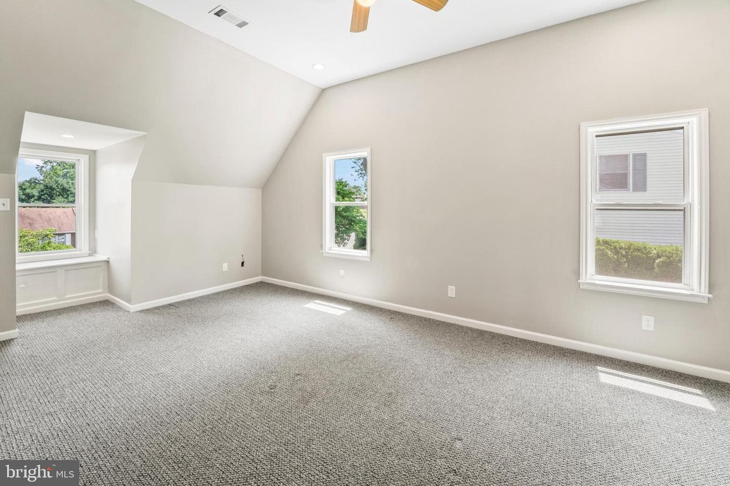 51 E Ann Road photo 41