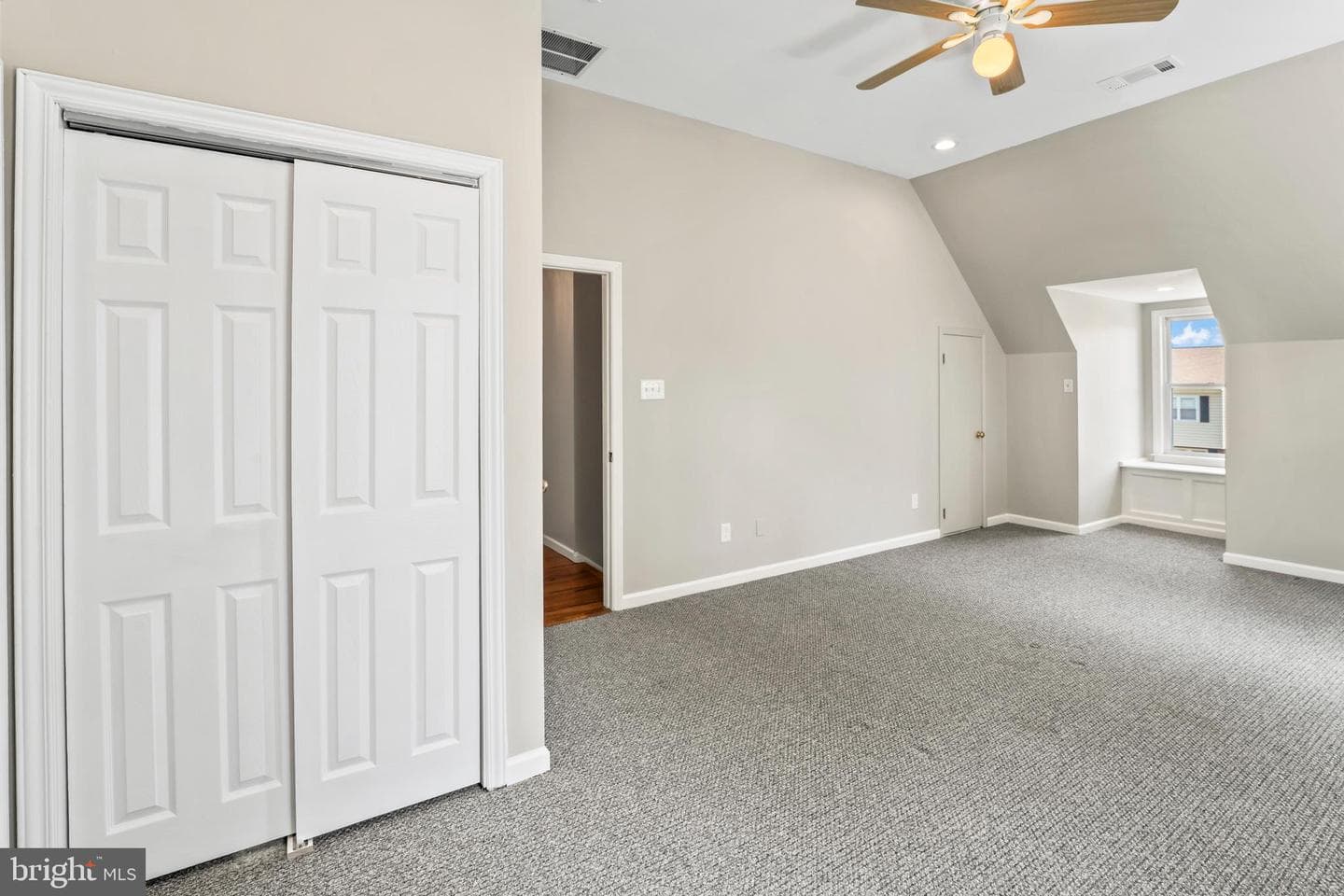 51 E Ann Road photo 42