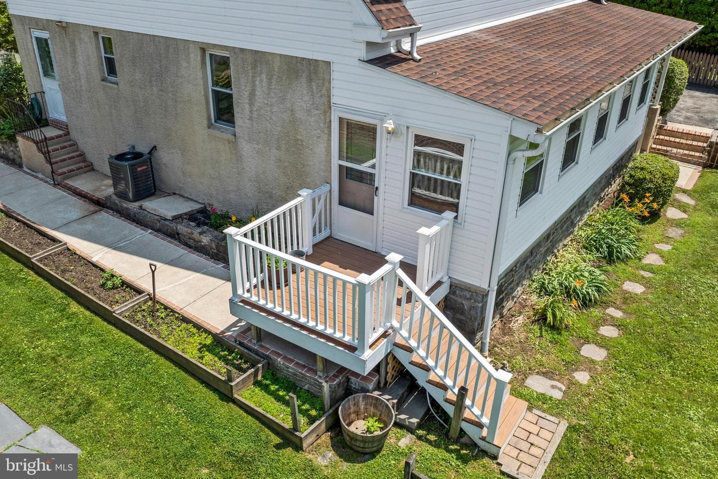 51 E Ann Road photo 60