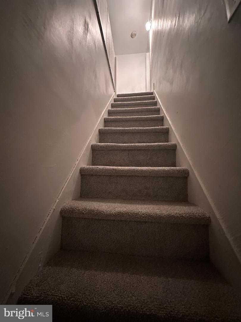 1417 E 13th Street photo 25