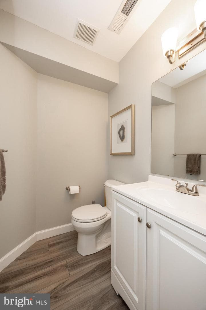 256 Stanton Court photo 16
