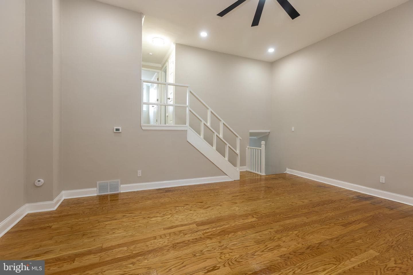 136 Chadwick Avenue photo 2