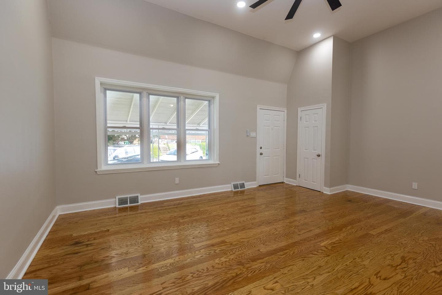 136 Chadwick Avenue photo 6