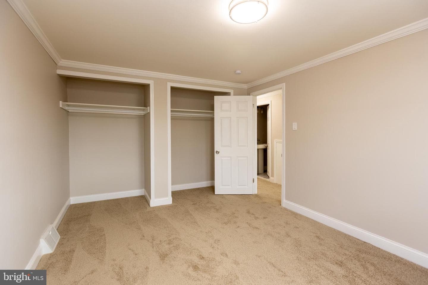 136 Chadwick Avenue photo 8