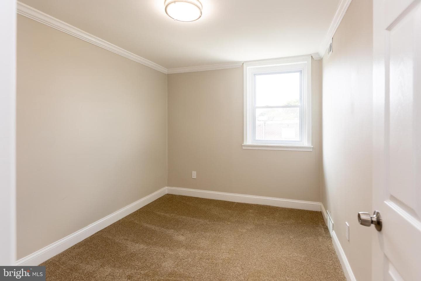 136 Chadwick Avenue photo 9