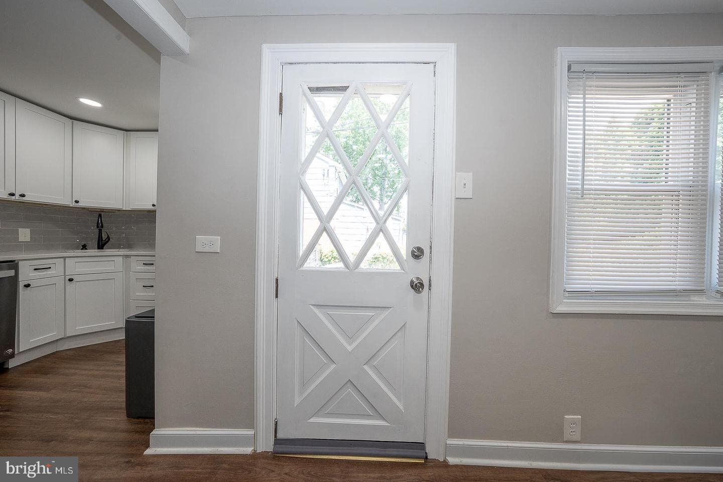 10 Holbrook Road photo 10