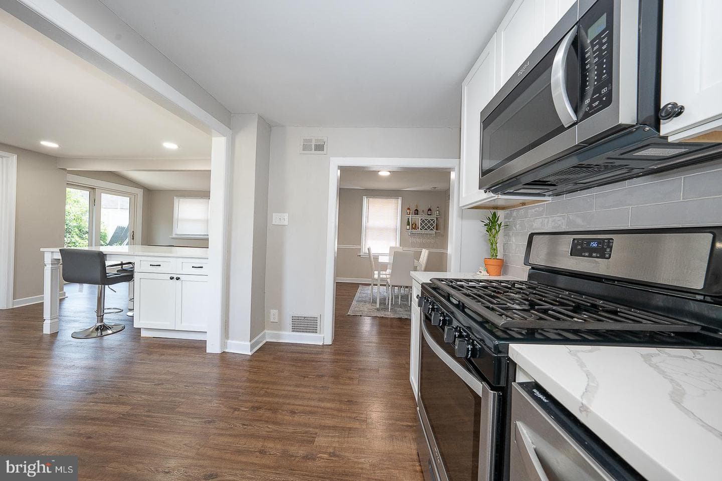 10 Holbrook Road photo 15