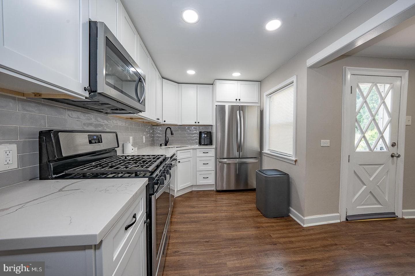 10 Holbrook Road photo 18