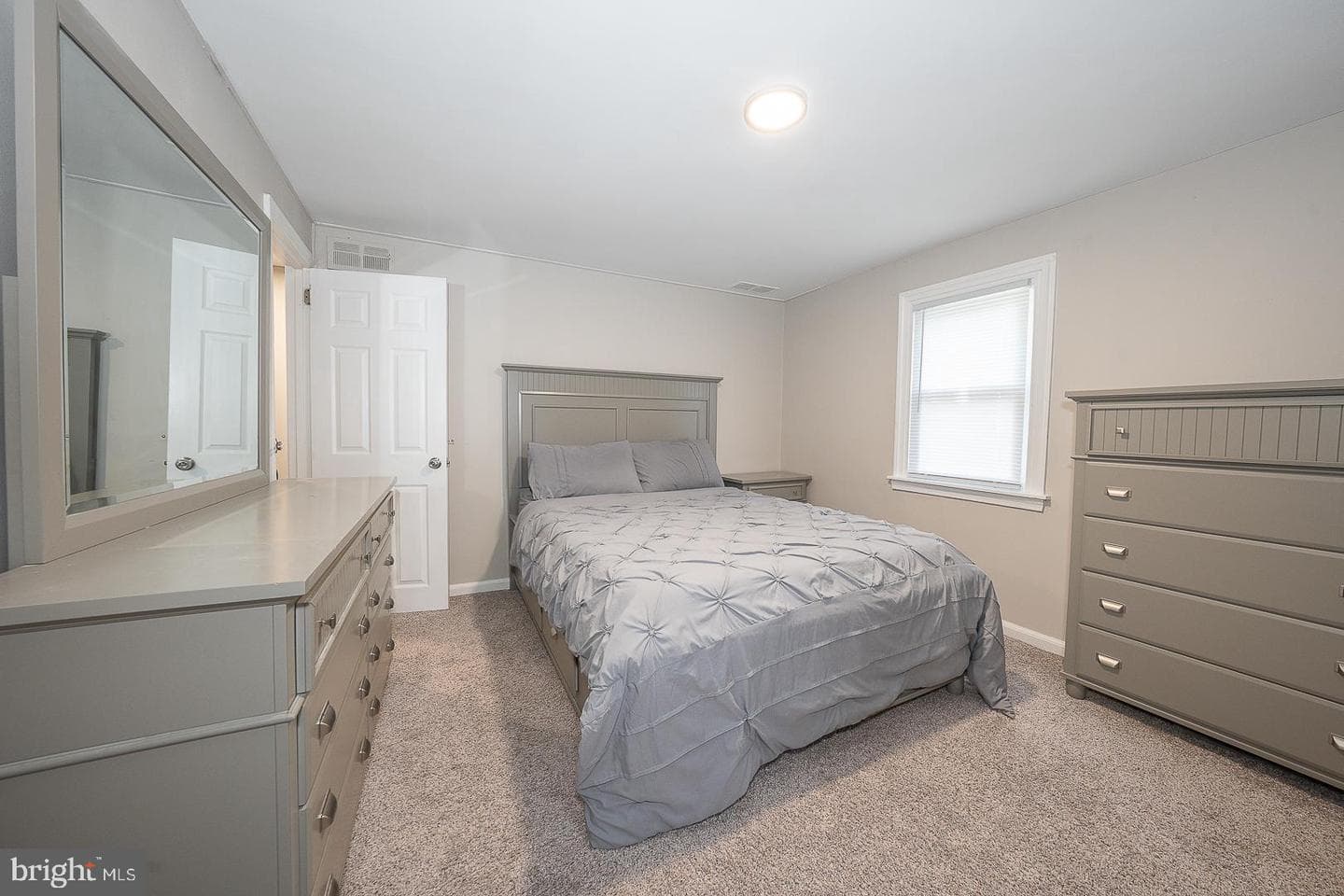 10 Holbrook Road photo 30