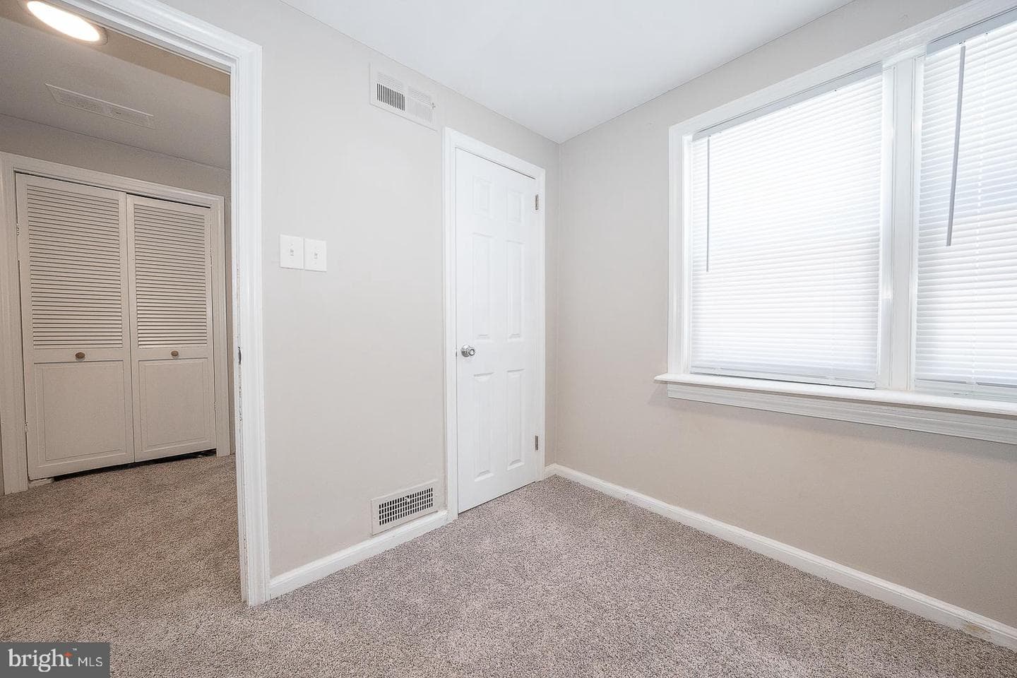 10 Holbrook Road photo 32