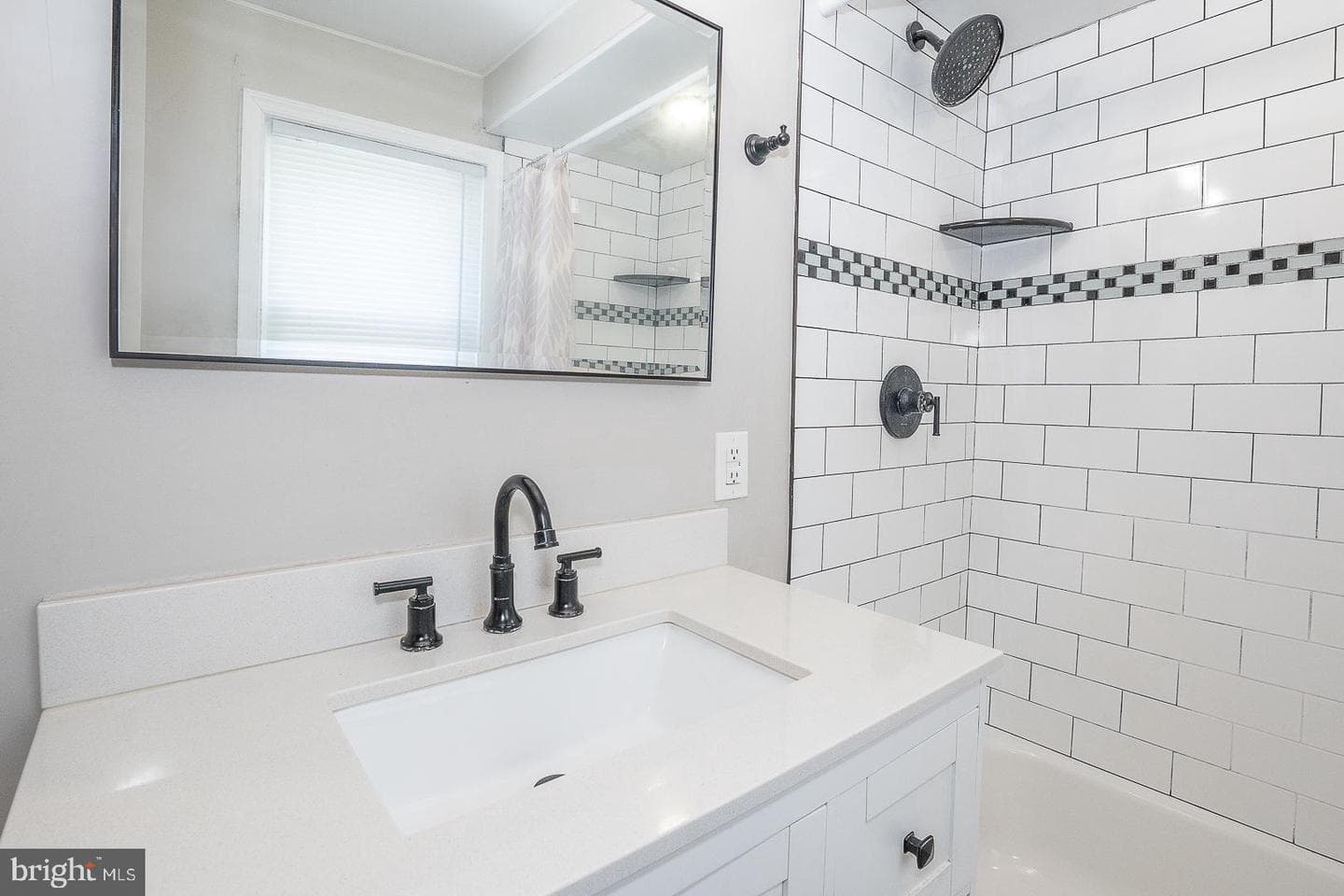 10 Holbrook Road photo 36