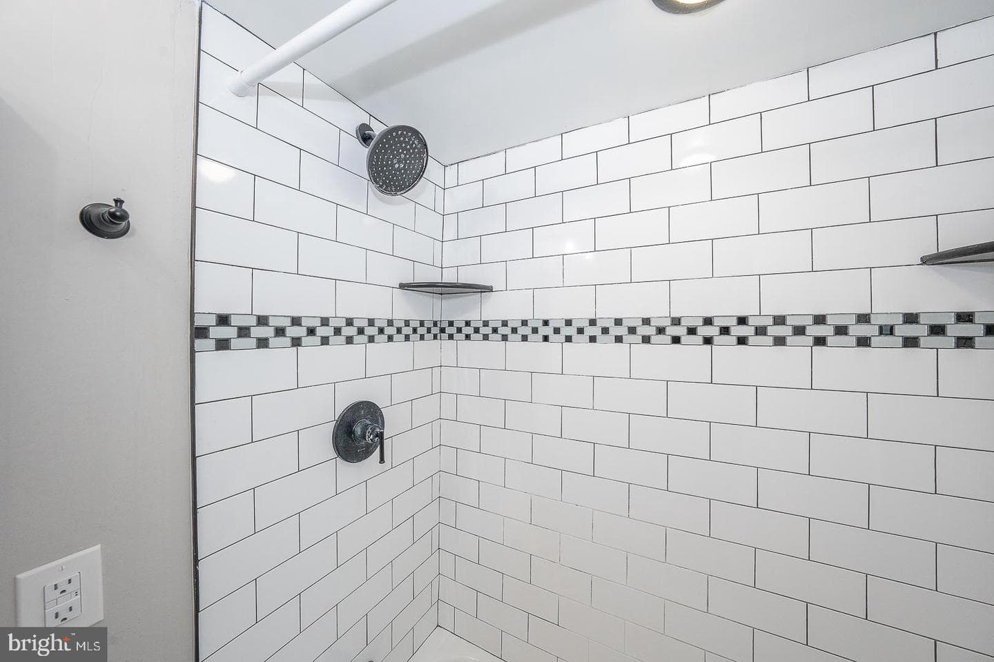 10 Holbrook Road photo 37