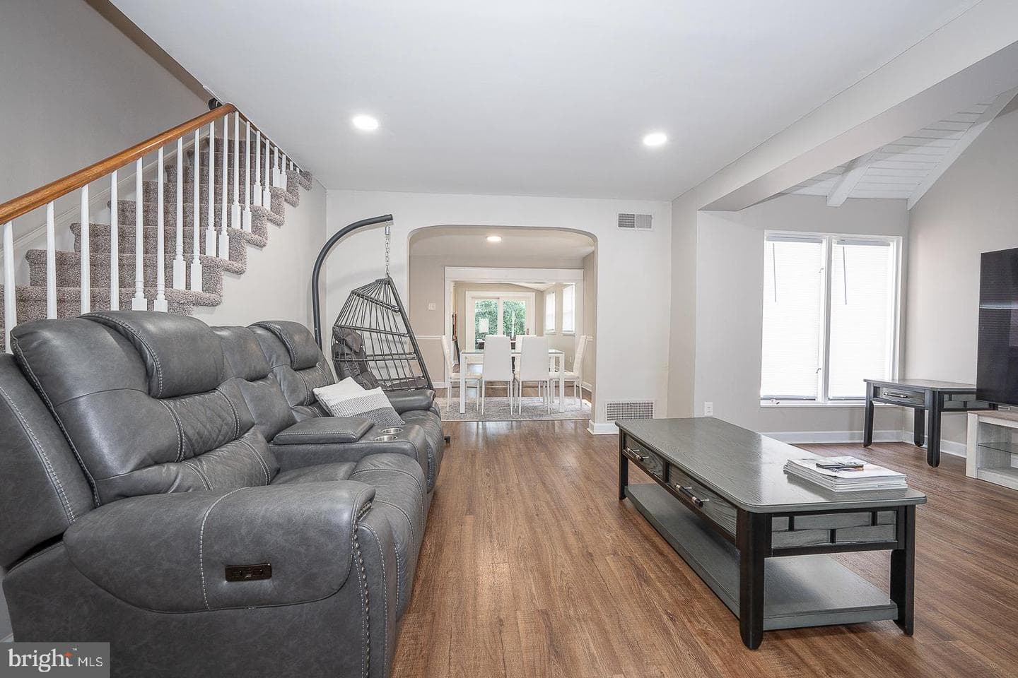 10 Holbrook Road photo 6