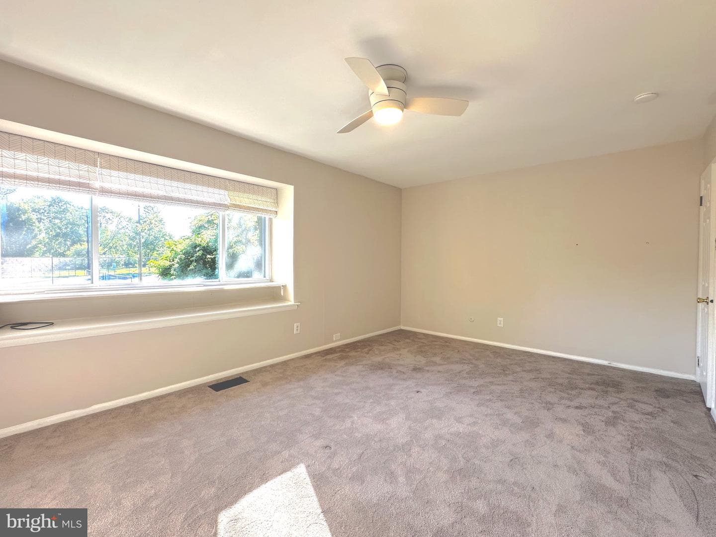 700 Ardmore Avenue #122 photo 16