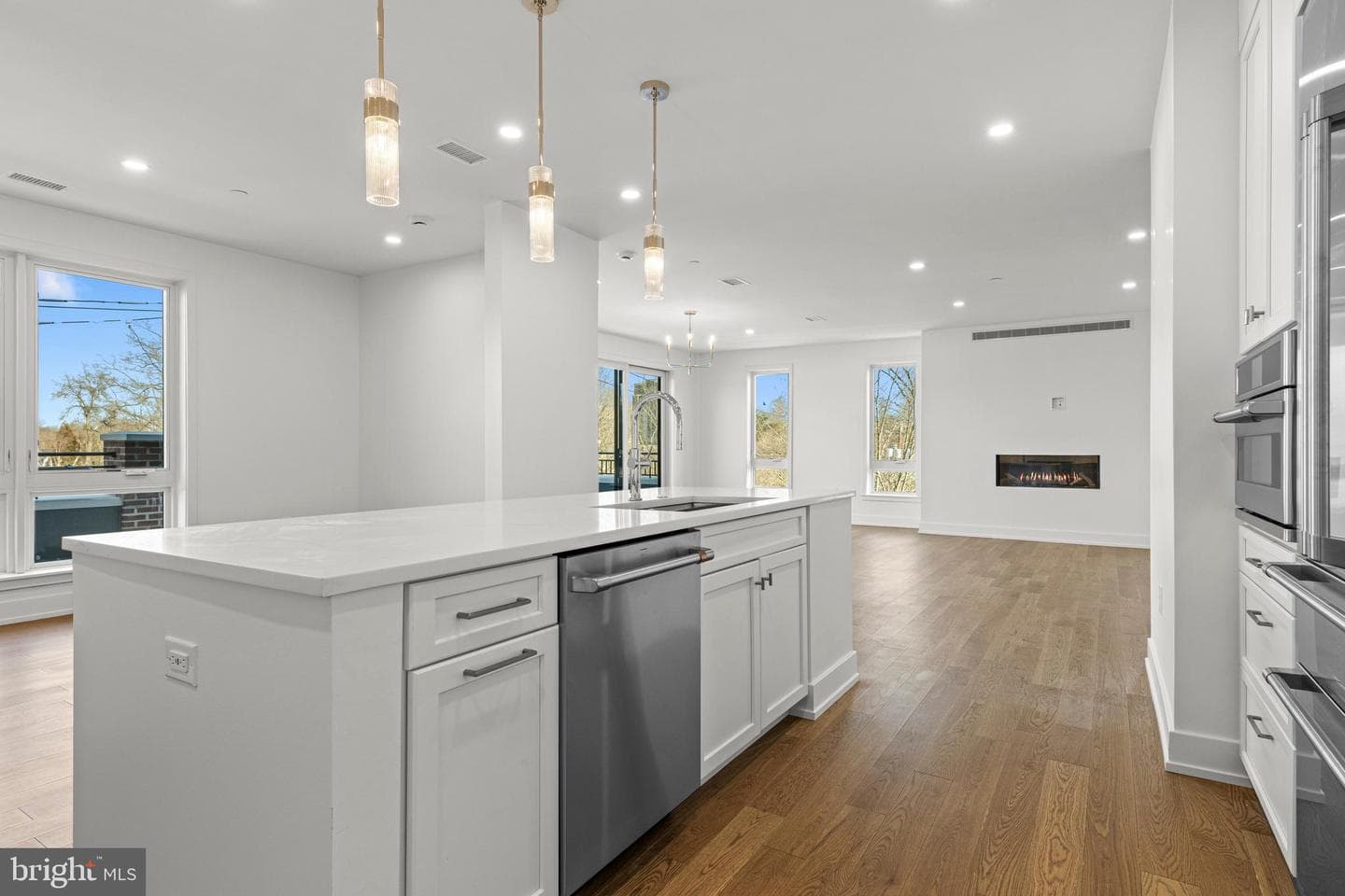 110 Park Avenue #320 photo 9