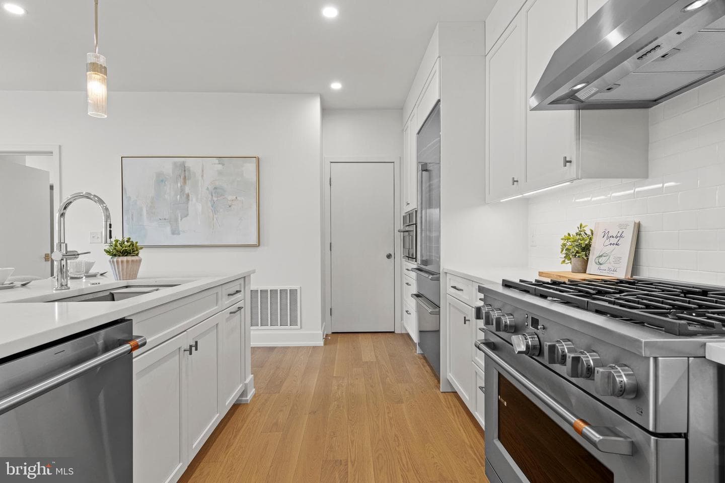110 Park Avenue #350 photo 15