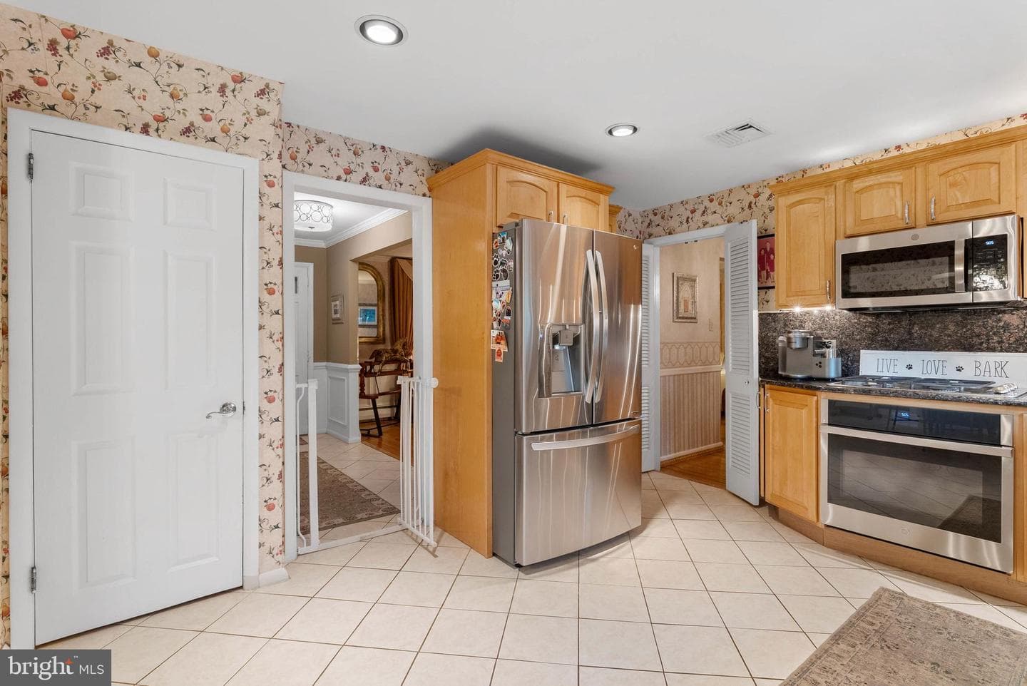 332 Franklin Avenue photo 18