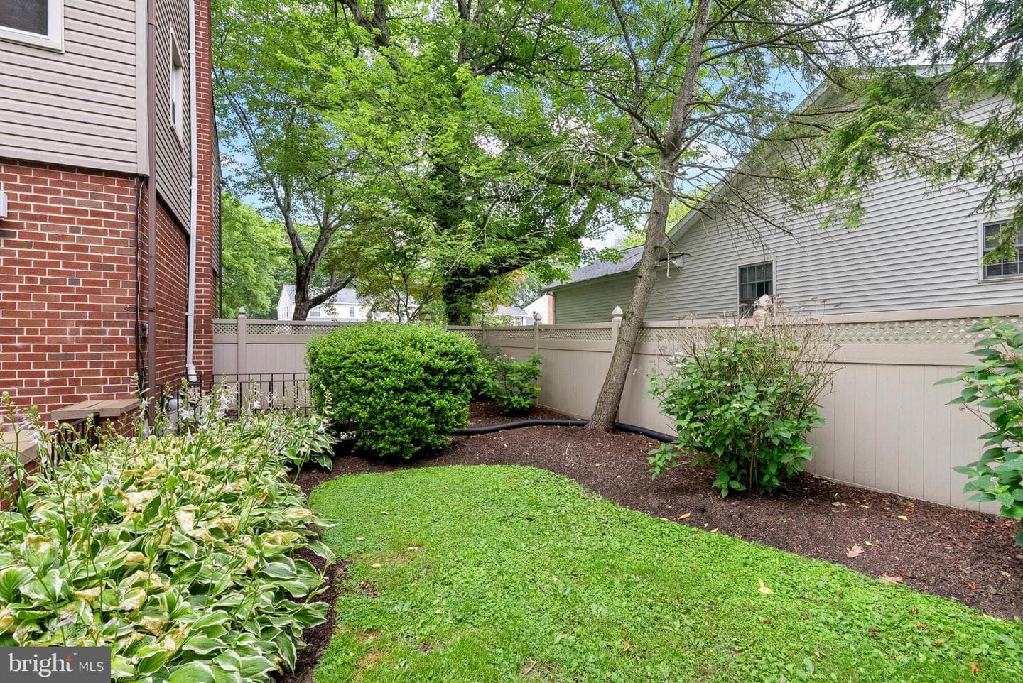 332 Franklin Avenue photo 41