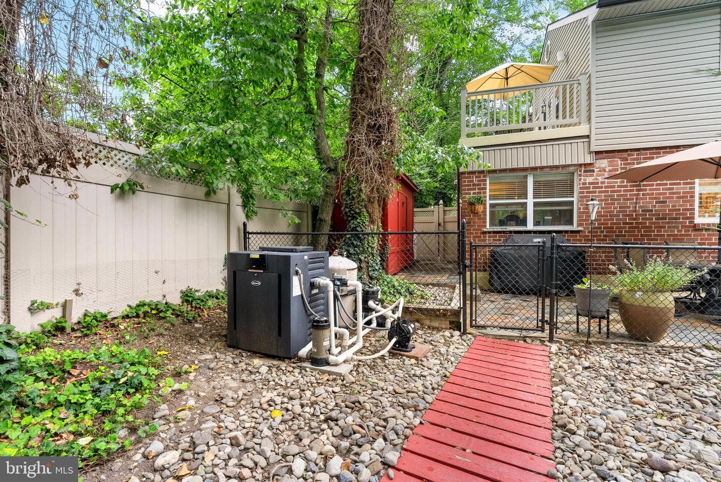 332 Franklin Avenue photo 43