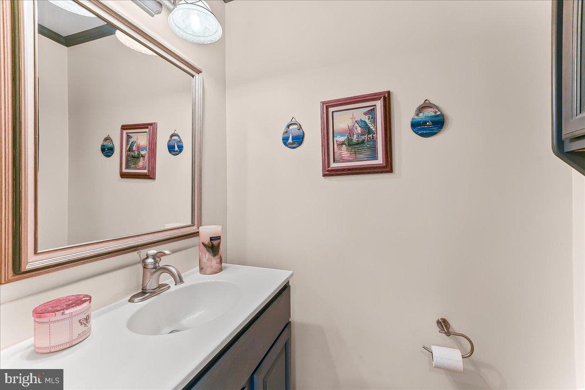 276 Hemlock Lane photo 16