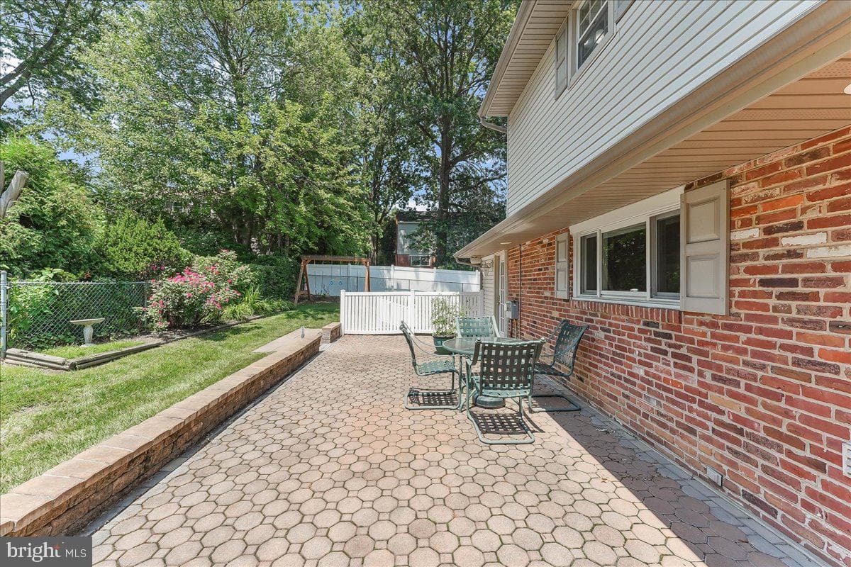 276 Hemlock Lane photo 33