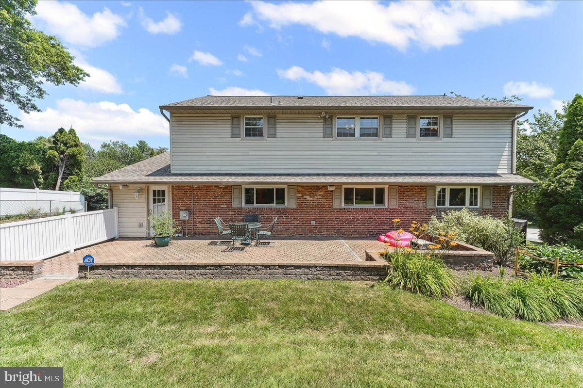 276 Hemlock Lane photo 34