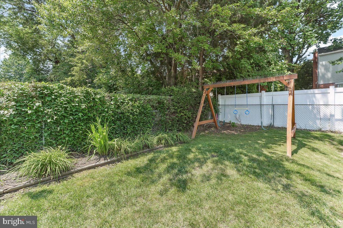 276 Hemlock Lane photo 35