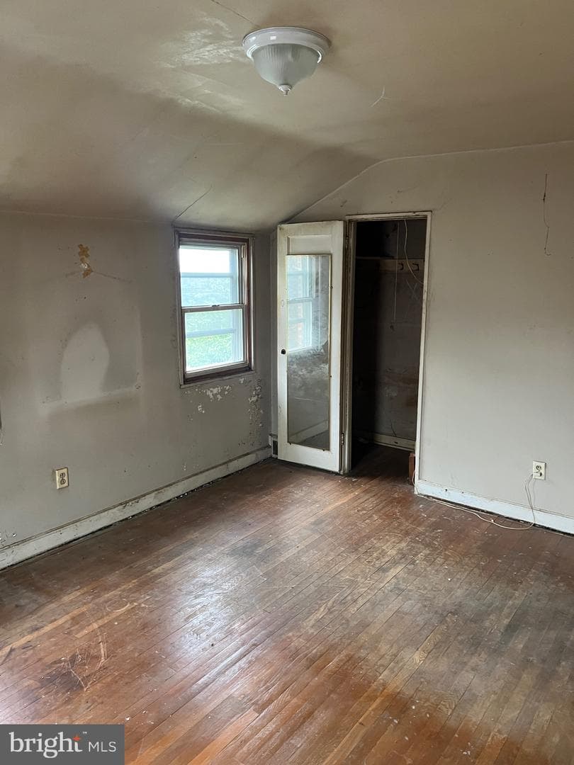 1002 Agnew Drive #1 photo 18
