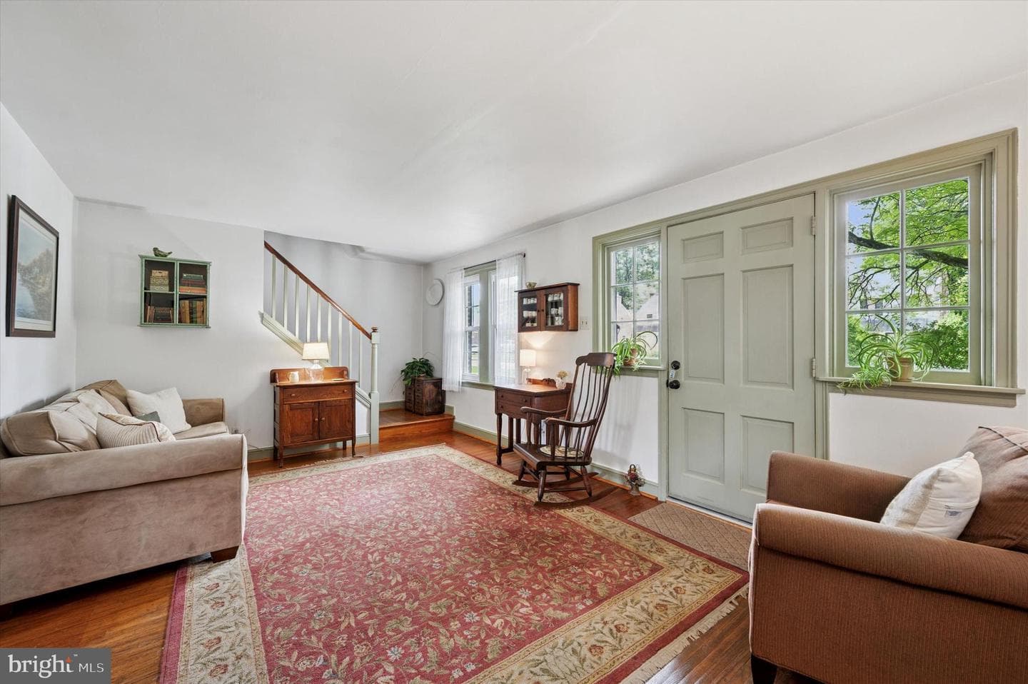 437 E Magnolia Avenue photo 4
