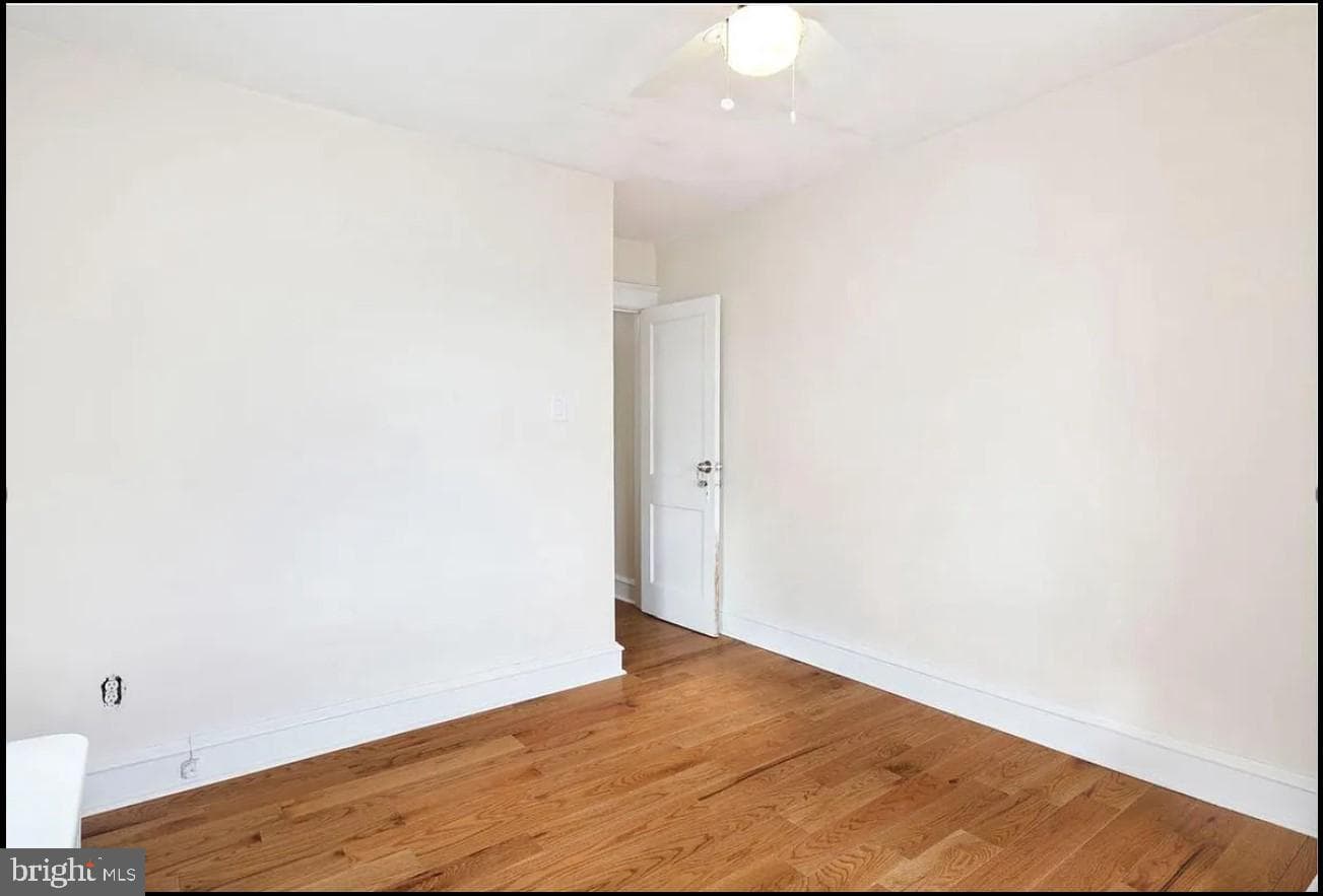 587 Larchwood Avenue photo 6