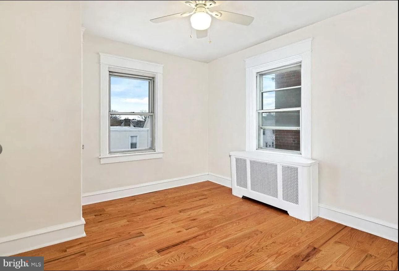 587 Larchwood Avenue photo 8