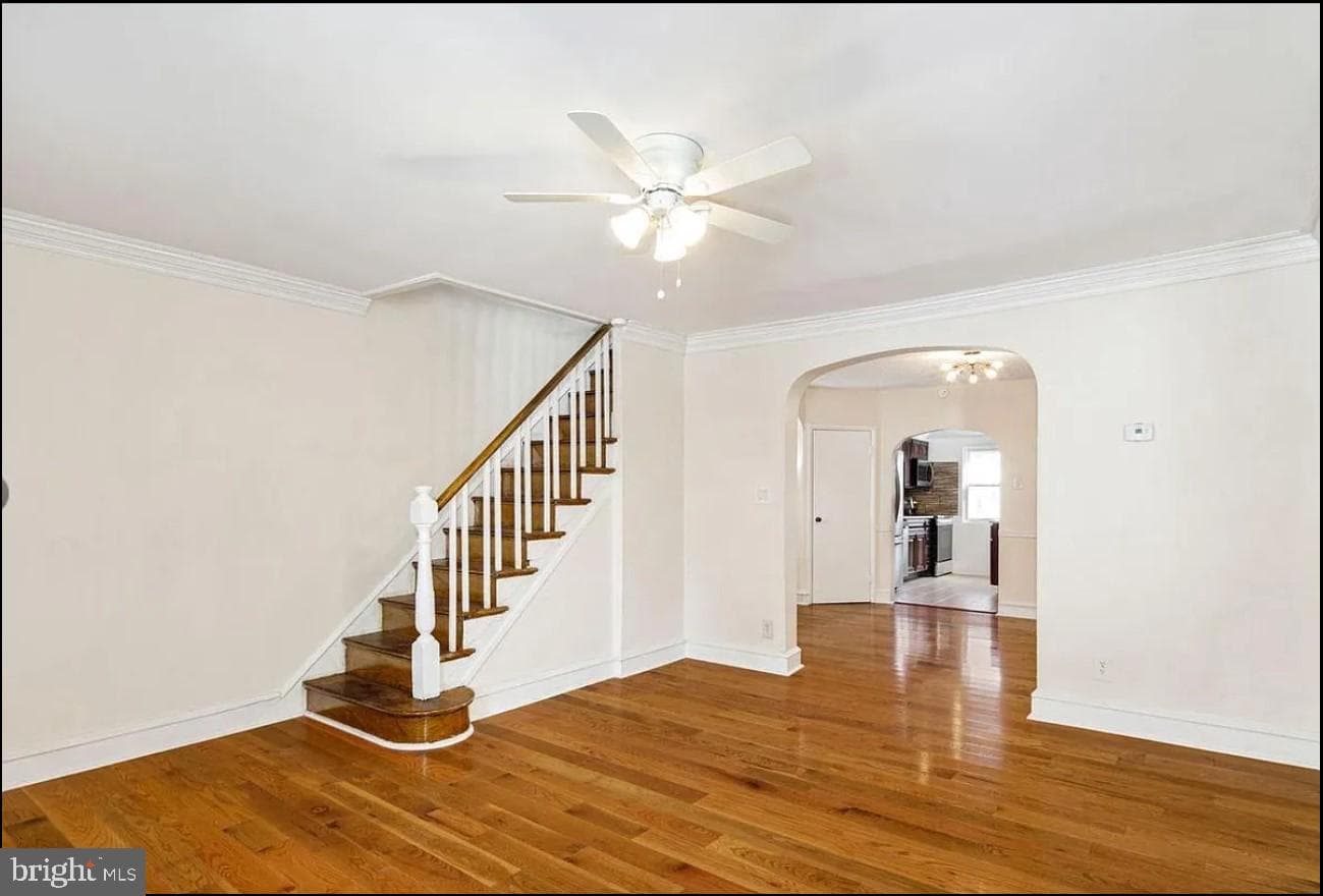 587 Larchwood Avenue photo 9
