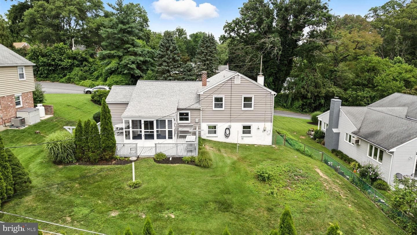 114 Woodview Lane photo 31