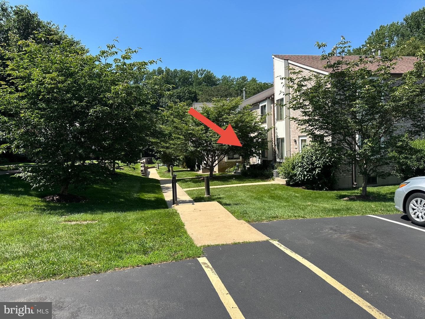 6509 Hilltop Drive photo 2