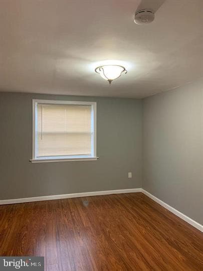 210 Londonderry Lane photo 8