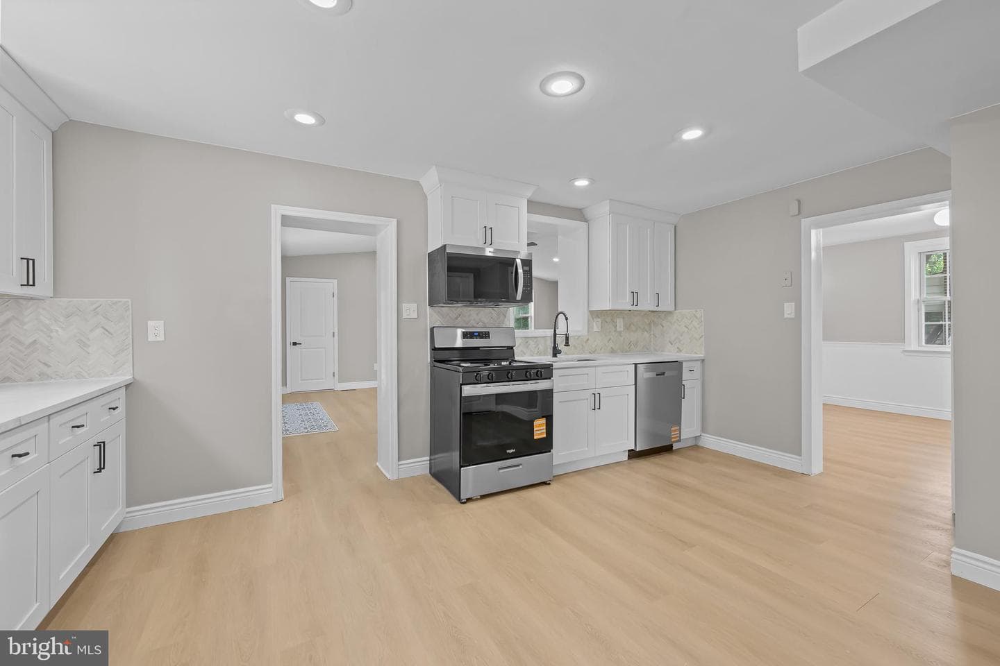 129 Flintlock Road photo 3