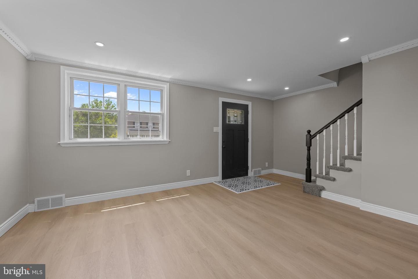 129 Flintlock Road photo 5
