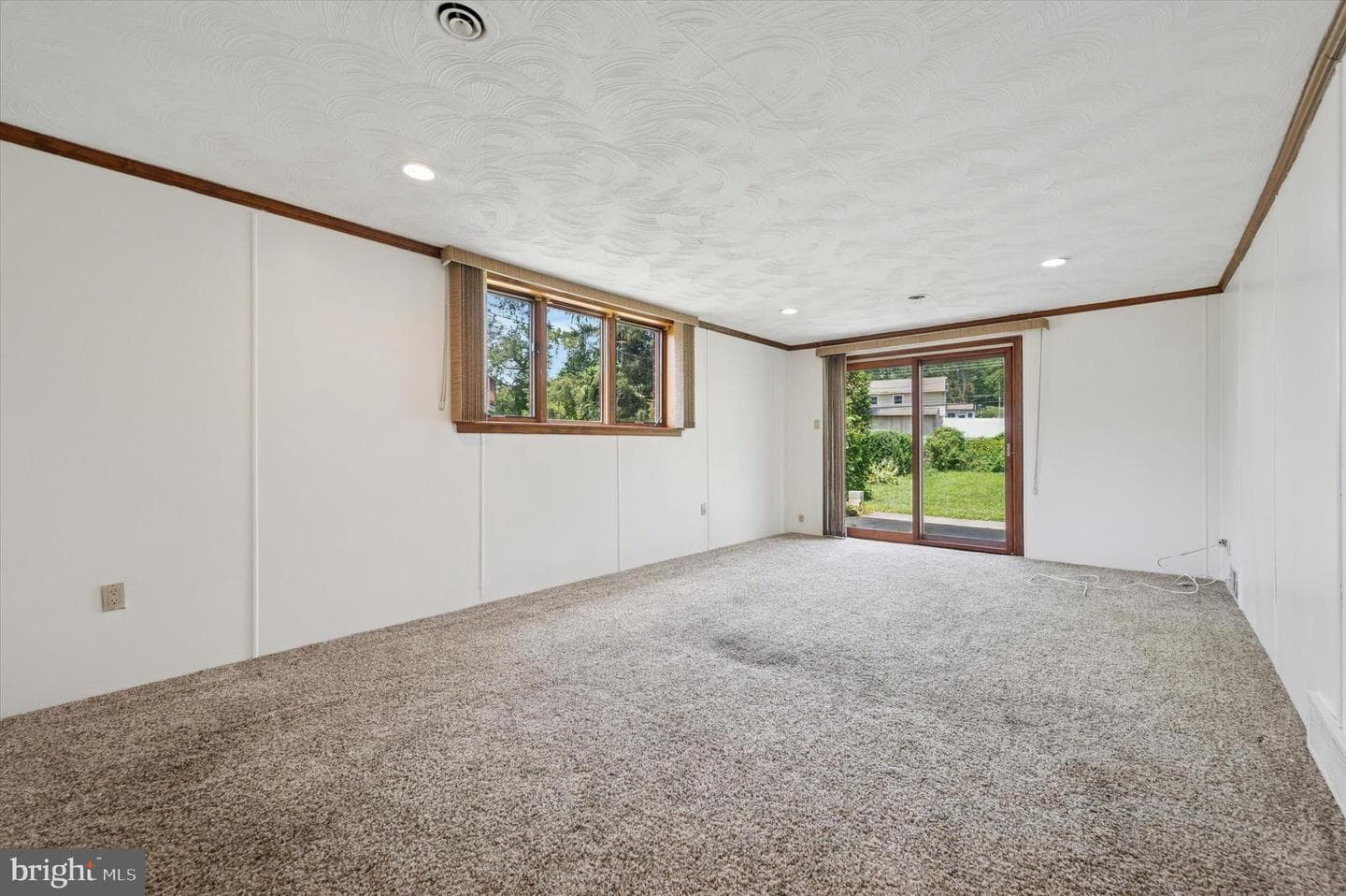 365 Robinson Drive photo 20